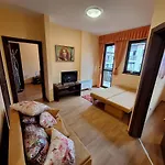 Location Ski-in Ski-out And Swimming Pool شقة بانسكو