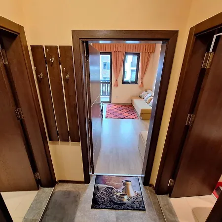 Location Ski-in Ski-out And Swimming Pool Apartment