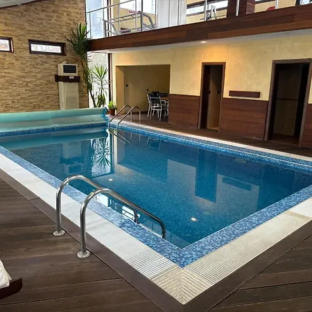 Location Ski-in Ski-out And Swimming Pool بانسكو