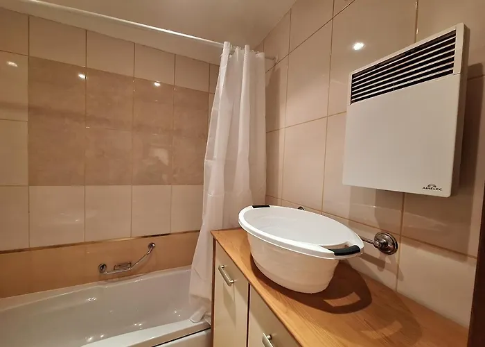 Location Ski-in Ski-out And Swimming Pool Appartement